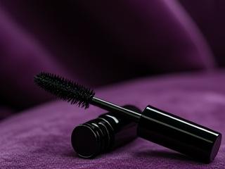 Mascara volumizzante impermeabile